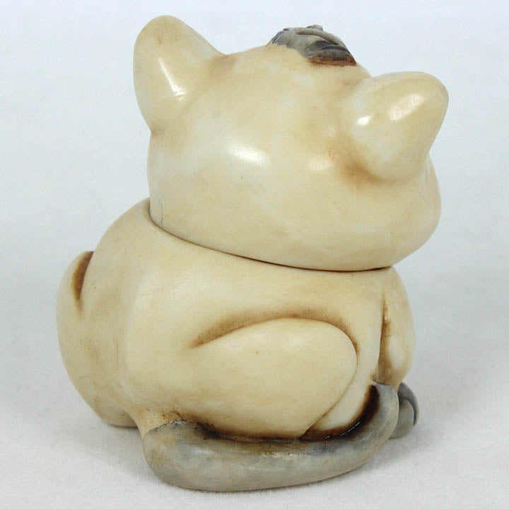 Harmony Ball Kingdom Mouser cat kitten, back view