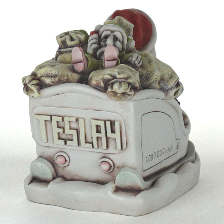 Harmony Kingdom No Charge 2018 Annual Santa White Tesla Mini