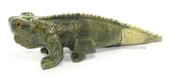 two-tone serpentine stone iguana sculpture figurine - left side view