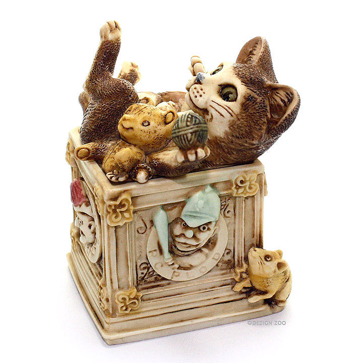 harmony kingdom courtenay cat in toy box right side view