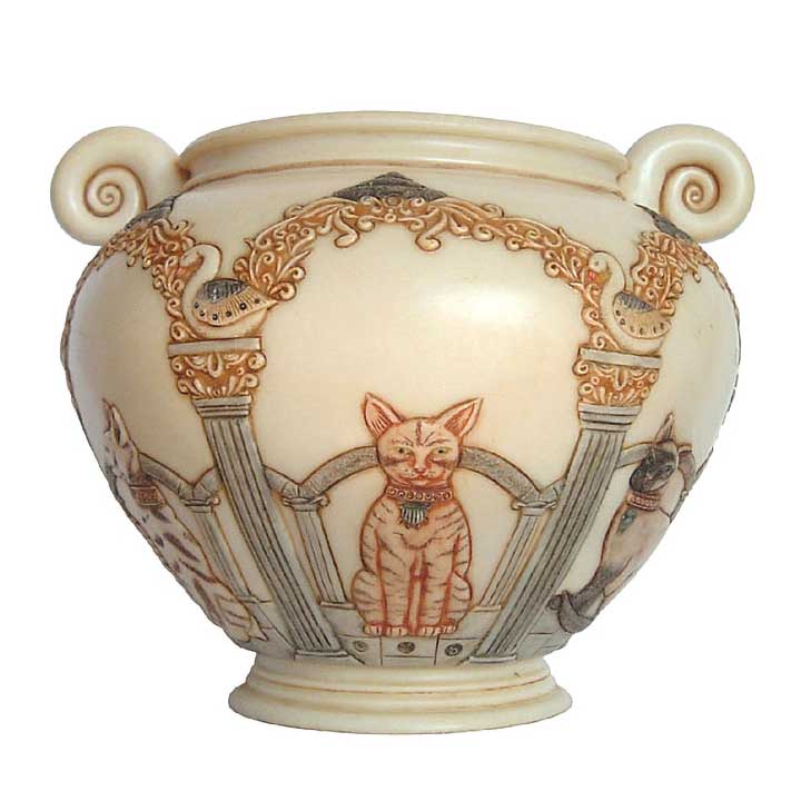 harmony ball kingdom feline pharaohs jardinia vase with handles on  two sides showing orange tabby cat bordered by decorative architectural pillars