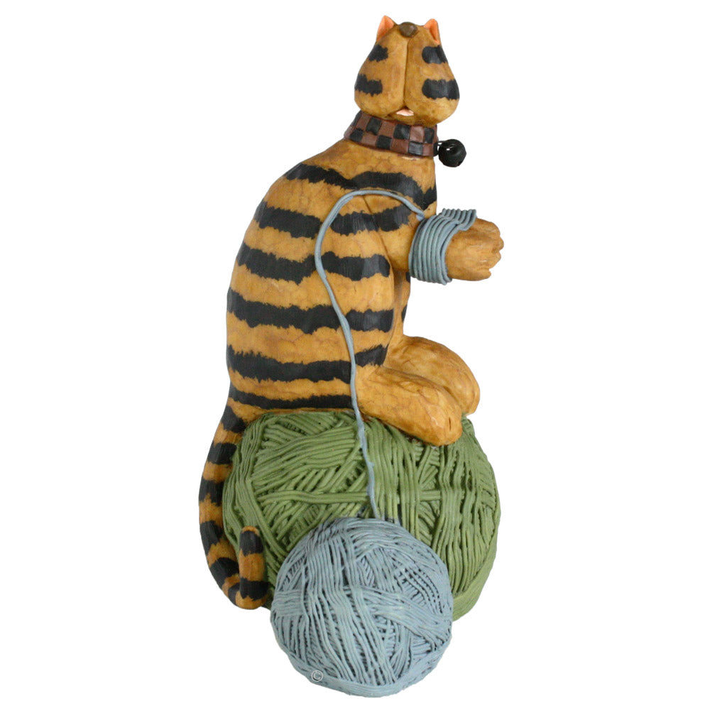 williraye studio spinning yarns cat figurine